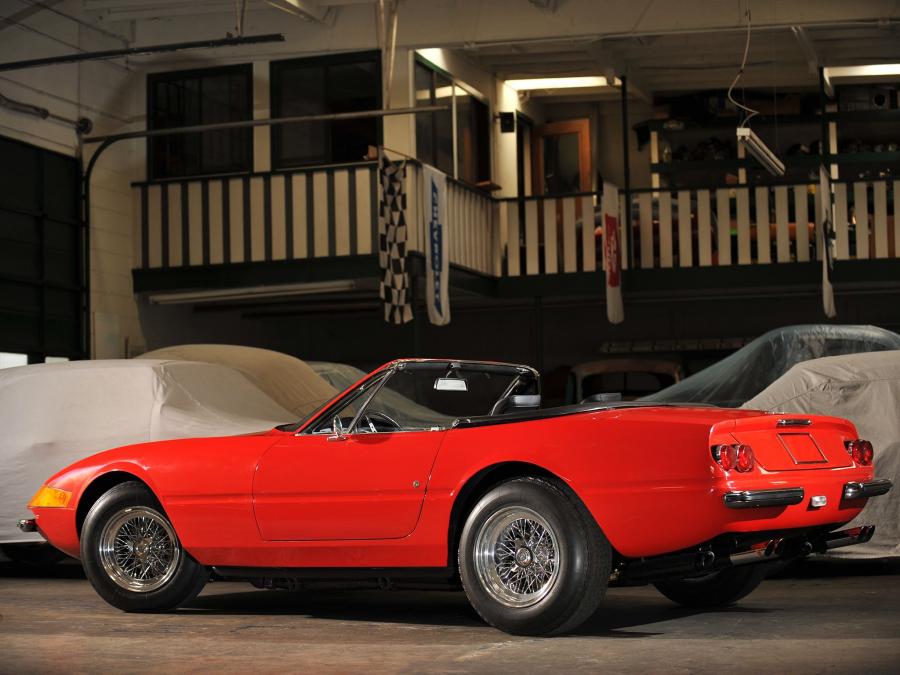  Ferrari 365 GTS/4 Daytona 1971 года  (фото 19 из 32)